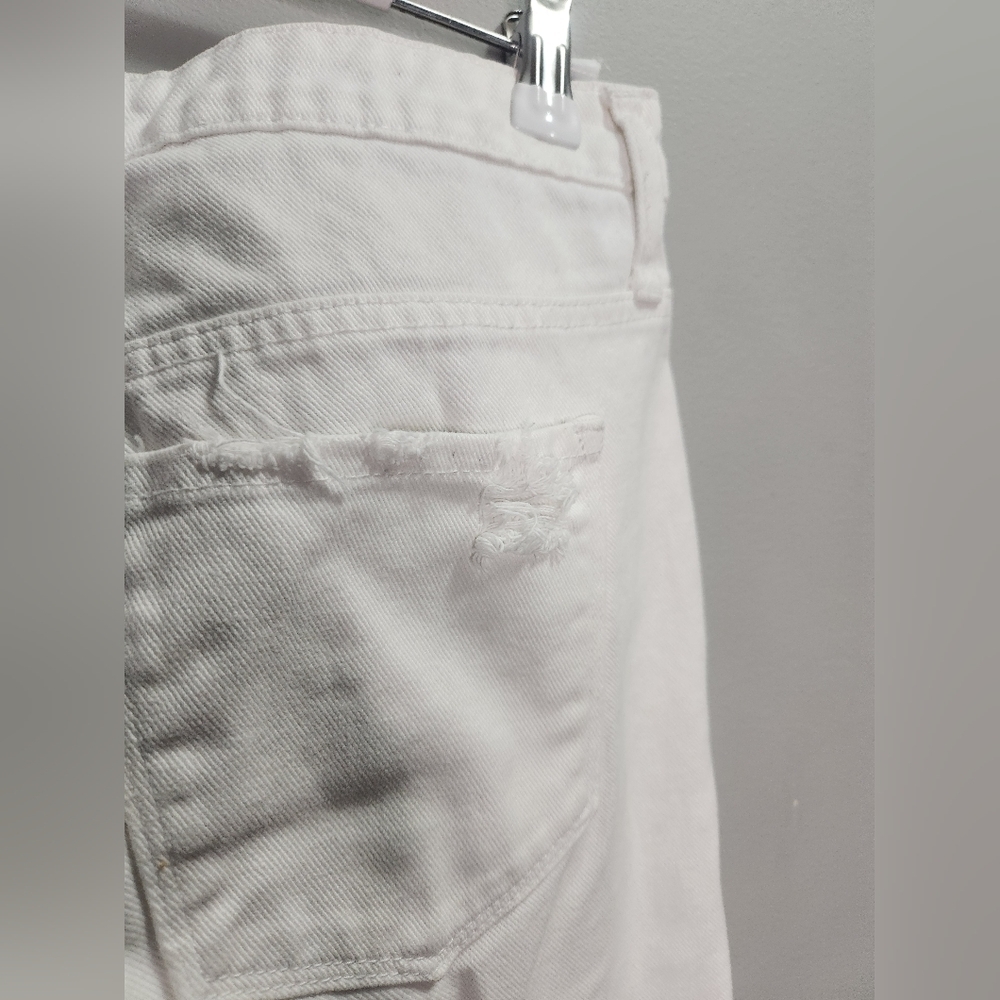 KLIQUE B White Distressed Denim Cropped size 26 - Picture 2 of 5